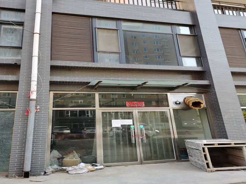 承德市雙橋區(qū)大石廟鎮(zhèn)莊頭營(yíng)村臥龍山莊C1號(hào)樓104鋪（東4）六次出租